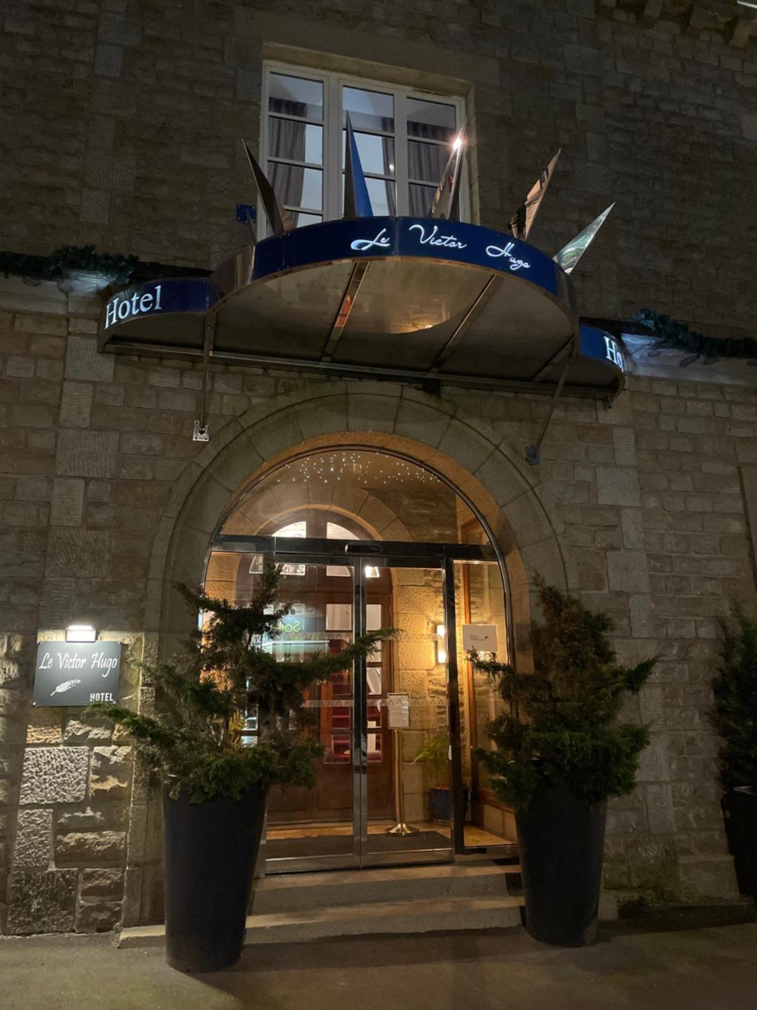 Hotel Victor Hugo Pontorson Exterior foto